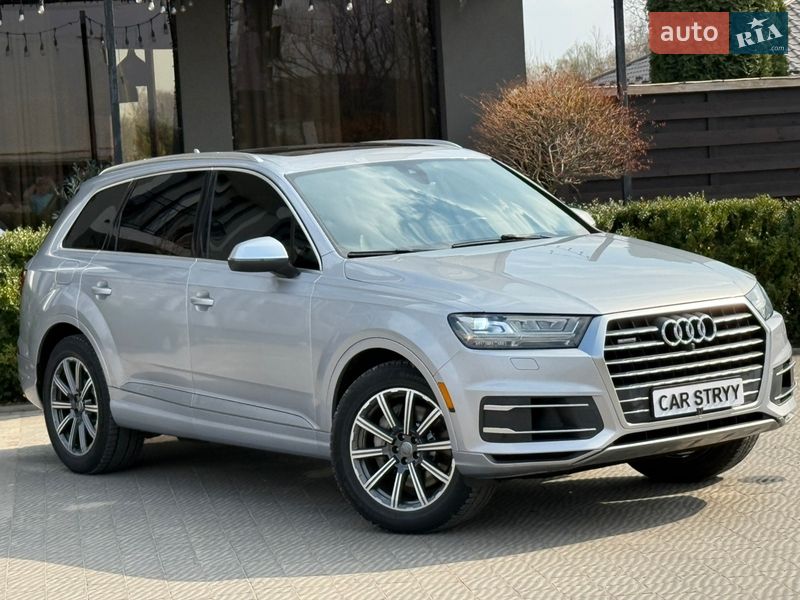 Внедорожник / Кроссовер Audi Q7 2017 в Стрые