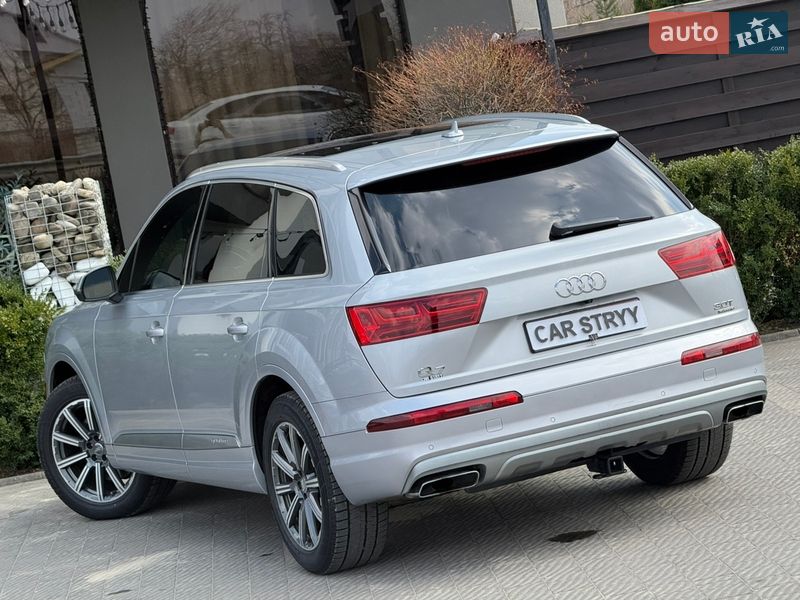 Внедорожник / Кроссовер Audi Q7 2017 в Стрые