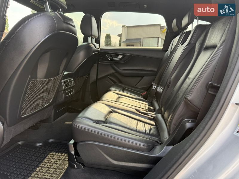 Внедорожник / Кроссовер Audi Q7 2017 в Стрые