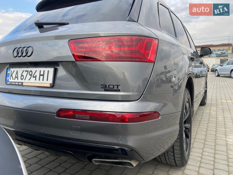 Внедорожник / Кроссовер Audi Q7 2016 в Черновцах