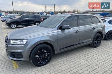 Внедорожник / Кроссовер Audi Q7 2016 в Черновцах