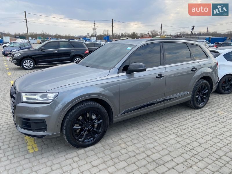 Внедорожник / Кроссовер Audi Q7 2016 в Черновцах