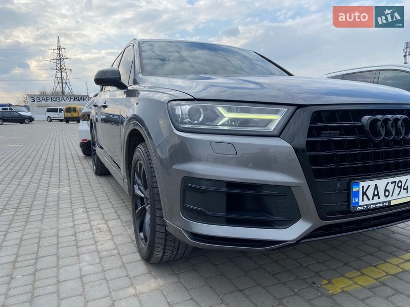 Внедорожник / Кроссовер Audi Q7 2016 в Черновцах