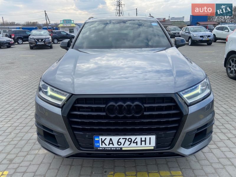Внедорожник / Кроссовер Audi Q7 2016 в Черновцах