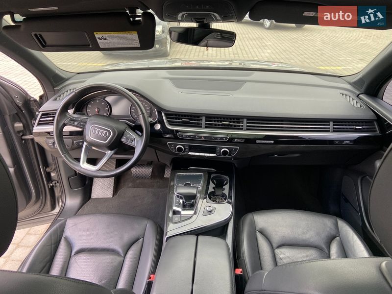 Внедорожник / Кроссовер Audi Q7 2016 в Черновцах