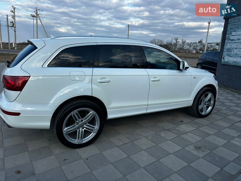 Позашляховик / Кросовер Audi Q7 2011 в Самборі