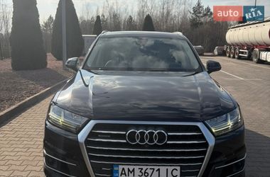 Внедорожник / Кроссовер Audi Q7 2017 в Житомире