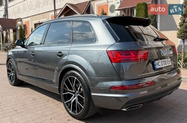 Внедорожник / Кроссовер Audi Q7 2016 в Стрые