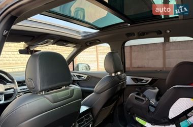 Внедорожник / Кроссовер Audi Q7 2016 в Стрые
