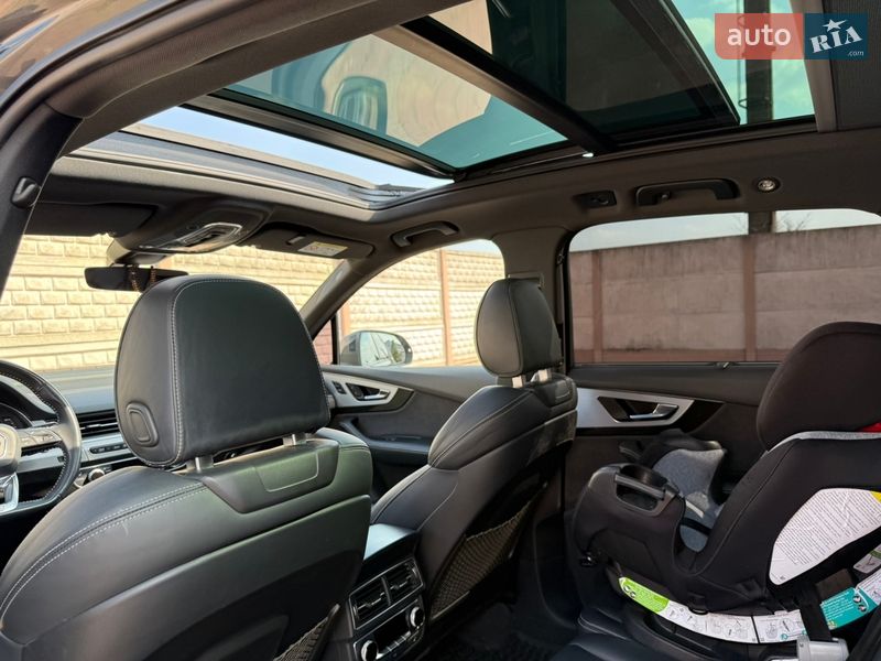 Внедорожник / Кроссовер Audi Q7 2016 в Стрые