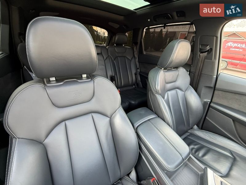 Внедорожник / Кроссовер Audi Q7 2016 в Стрые