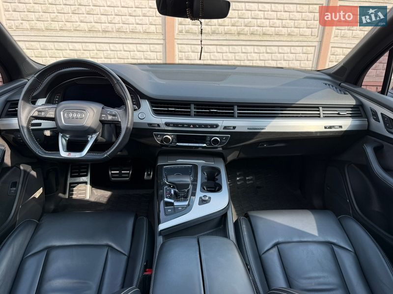 Внедорожник / Кроссовер Audi Q7 2016 в Стрые