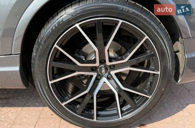 Внедорожник / Кроссовер Audi Q7 2016 в Стрые