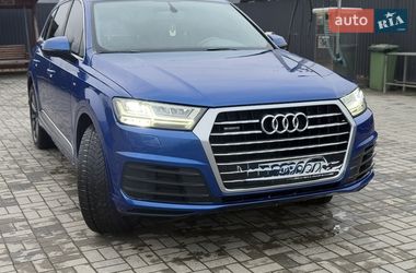 Внедорожник / Кроссовер Audi Q7 2017 в Ужгороде