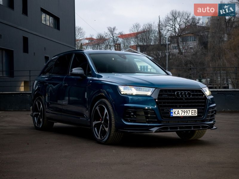 Позашляховик / Кросовер Audi Q7 2019 в Києві
