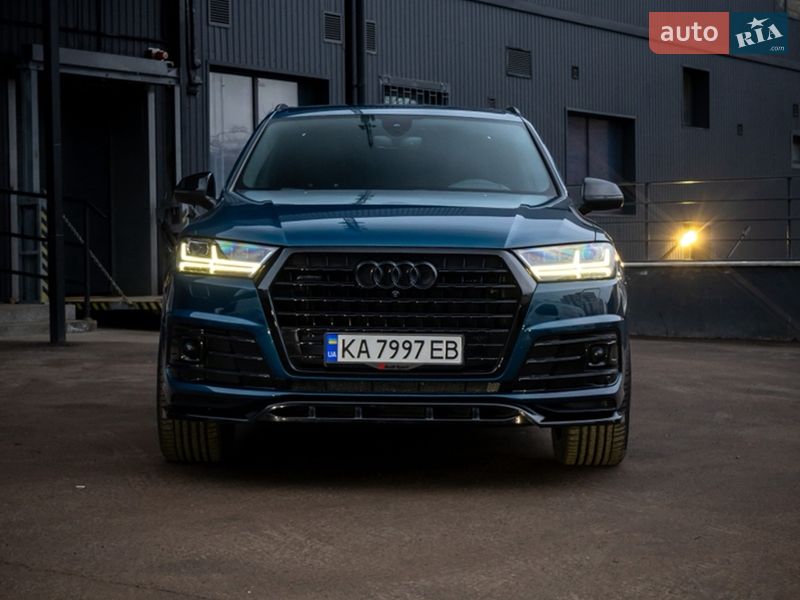Позашляховик / Кросовер Audi Q7 2019 в Києві