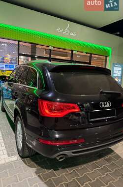 Внедорожник / Кроссовер Audi Q7 2010 в Измаиле