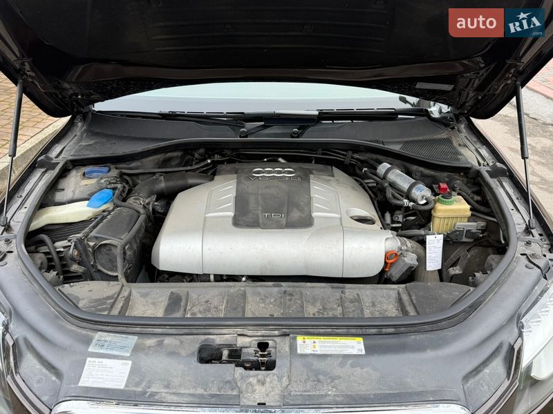 Позашляховик / Кросовер Audi Q7 2010 в Рівному