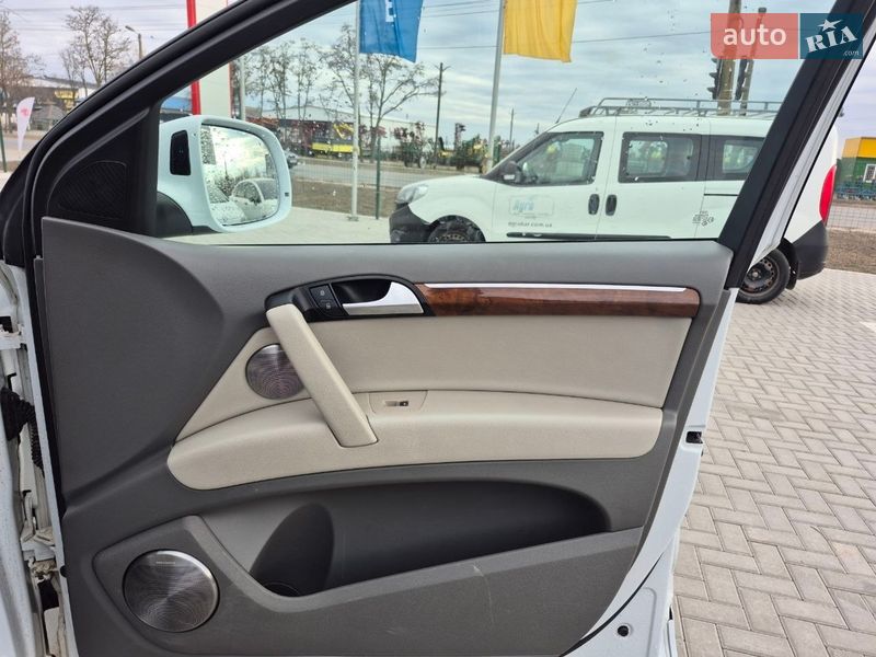 Позашляховик / Кросовер Audi Q7 2014 в Кропивницькому