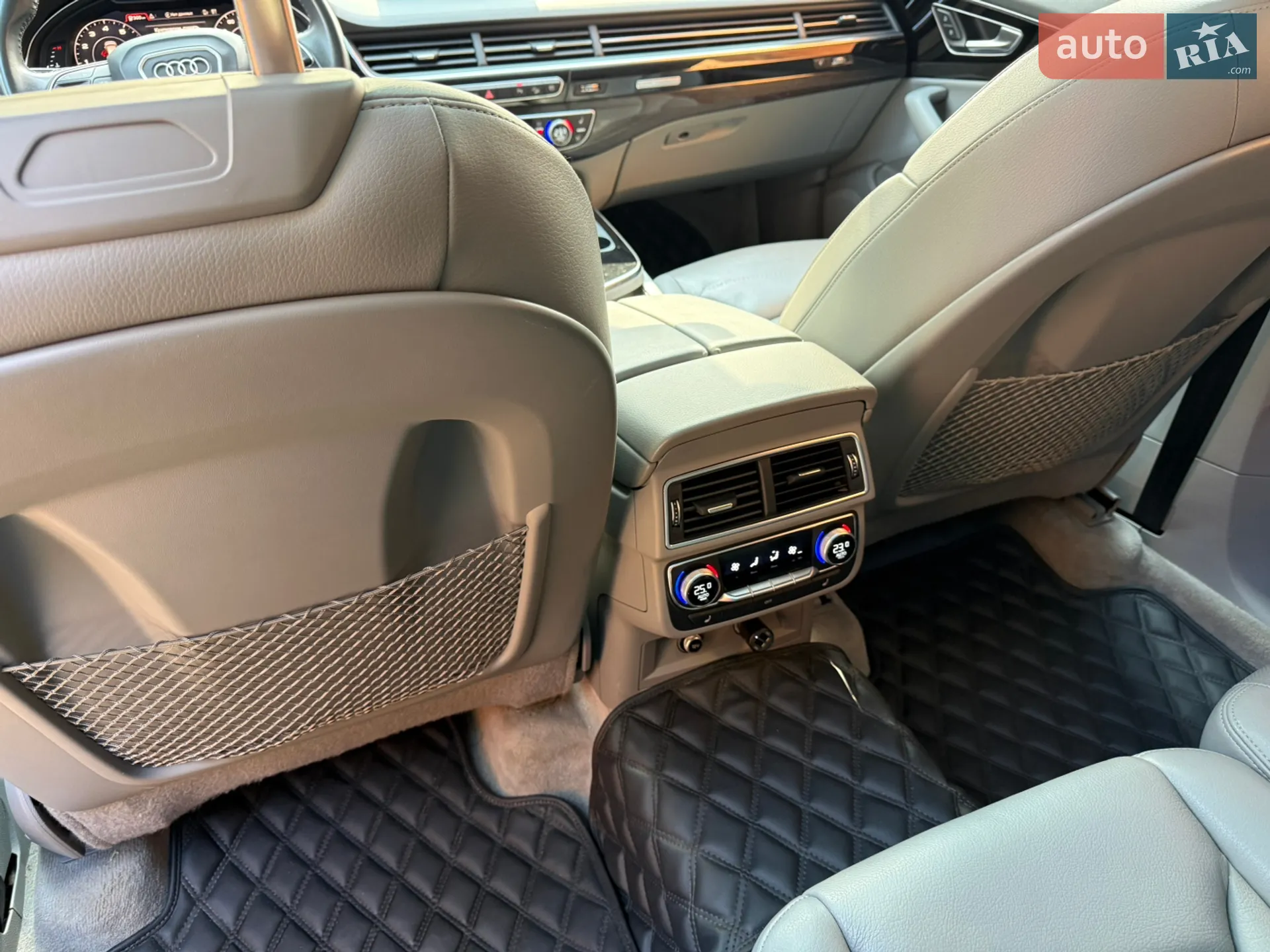2017 Audi Q7 - мініатюра 28