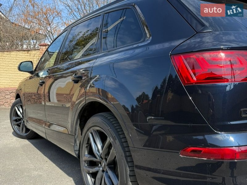 Позашляховик / Кросовер Audi Q7 2017 в Києві фото 6 Позашляховик / Кросовер Audi Q7 2017 в Києві
