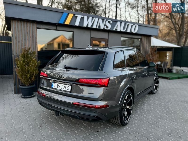 Позашляховик / Кросовер Audi Q7 2021 в Одесі