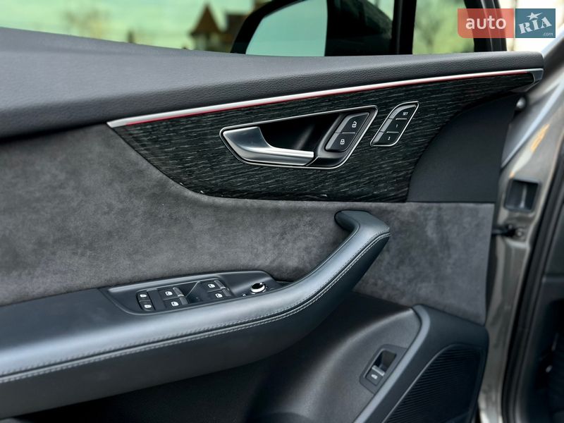 Позашляховик / Кросовер Audi Q7 2021 в Одесі