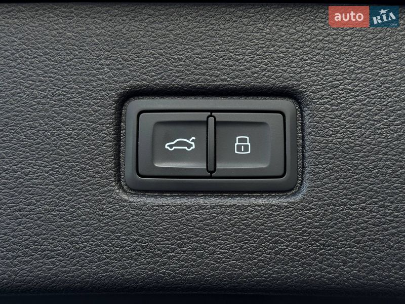 Позашляховик / Кросовер Audi Q7 2019 в Рівному