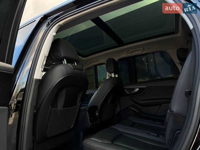 Позашляховик / Кросовер Audi Q7 2019 в Рівному
