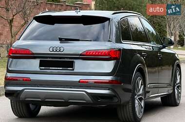 Внедорожник / Кроссовер Audi Q7 2020 в Ровно