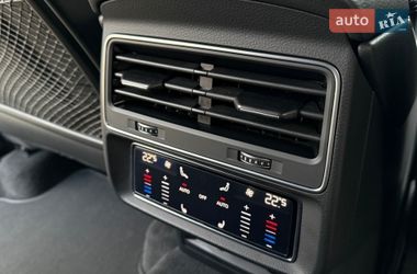 Внедорожник / Кроссовер Audi Q7 2020 в Ровно