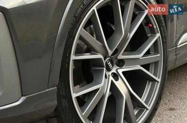 Внедорожник / Кроссовер Audi Q7 2020 в Ровно