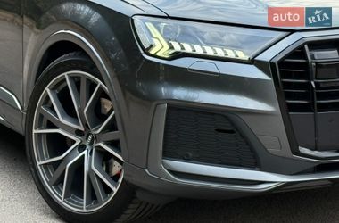 Внедорожник / Кроссовер Audi Q7 2020 в Ровно