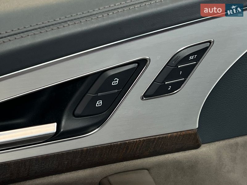 Позашляховик / Кросовер Audi Q7 2015 в Одесі