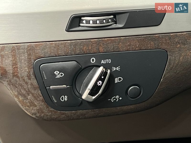 Позашляховик / Кросовер Audi Q7 2015 в Одесі