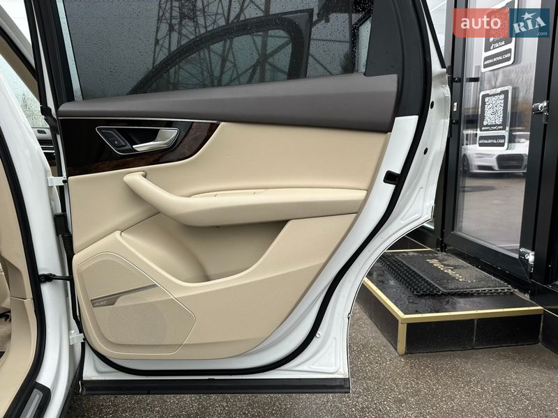Внедорожник / Кроссовер Audi Q7 2018 в Харькове