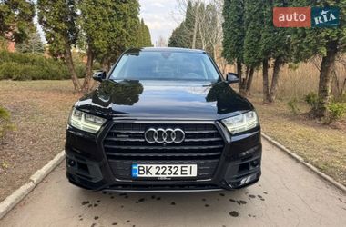 Внедорожник / Кроссовер Audi Q7 2016 в Ровно
