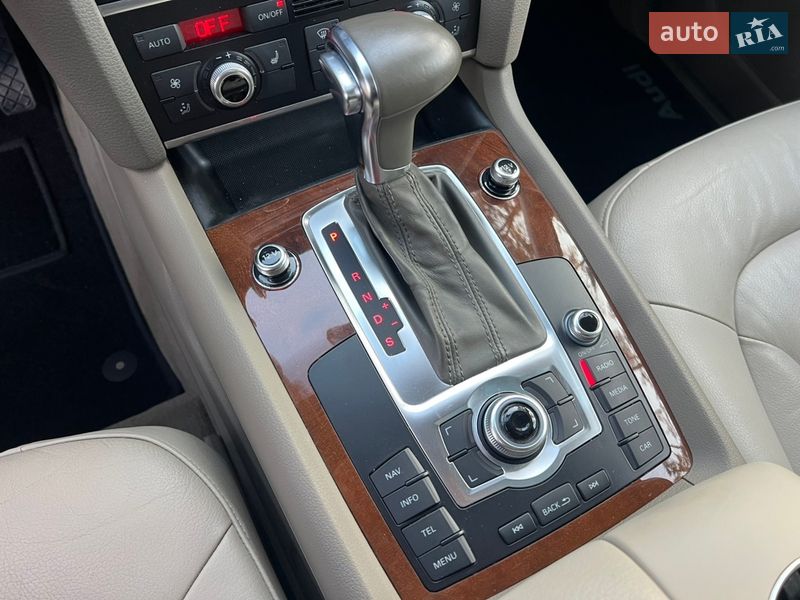 Позашляховик / Кросовер Audi Q7 2012 в Києві фото 78 Позашляховик / Кросовер Audi Q7 2012 в Києві