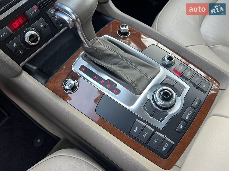 Позашляховик / Кросовер Audi Q7 2012 в Києві фото 83 Позашляховик / Кросовер Audi Q7 2012 в Києві