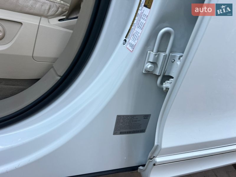 Позашляховик / Кросовер Audi Q7 2012 в Києві фото 89 Позашляховик / Кросовер Audi Q7 2012 в Києві
