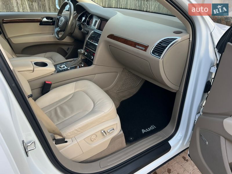 Позашляховик / Кросовер Audi Q7 2012 в Києві фото 114 Позашляховик / Кросовер Audi Q7 2012 в Києві
