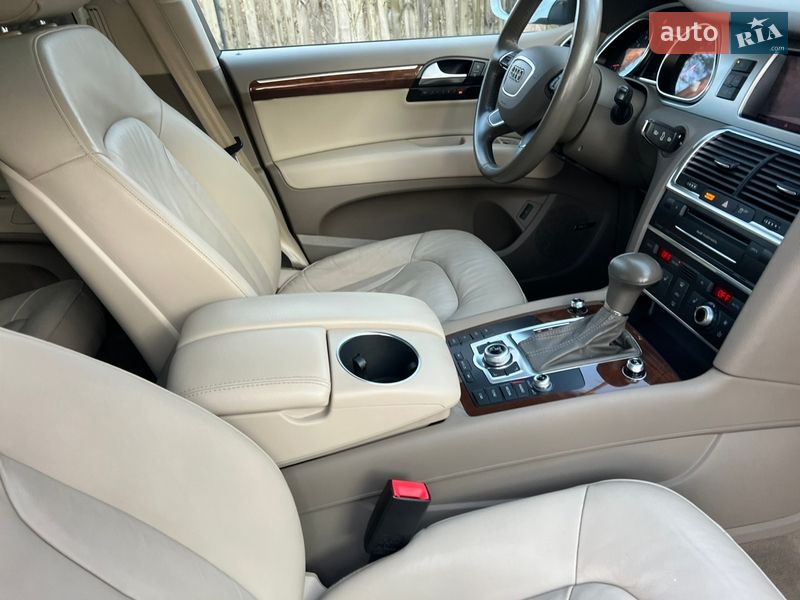 Позашляховик / Кросовер Audi Q7 2012 в Києві фото 123 Позашляховик / Кросовер Audi Q7 2012 в Києві