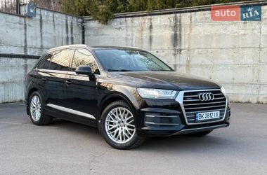 Внедорожник / Кроссовер Audi Q7 2015 в Ровно