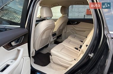 Внедорожник / Кроссовер Audi Q7 2015 в Ровно