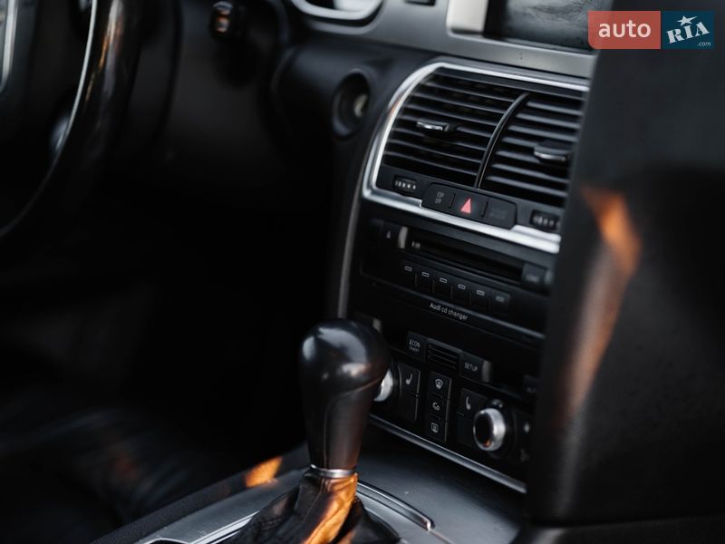 Внедорожник / Кроссовер Audi Q7 2008 в Маньковке