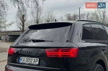 Внедорожник / Кроссовер Audi Q7 2016 в Киеве