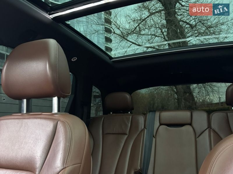 Позашляховик / Кросовер Audi Q7 2016 в Києві фото 25 Позашляховик / Кросовер Audi Q7 2016 в Києві