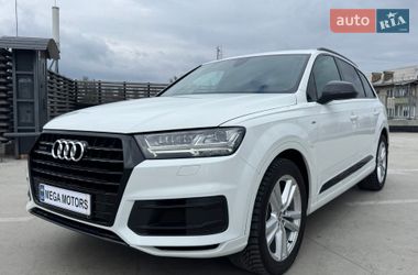 Внедорожник / Кроссовер Audi Q7 2019 в Киеве