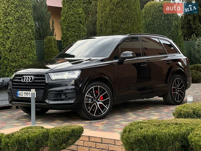 Позашляховик / Кросовер Audi Q7 2017 в Мукачевому