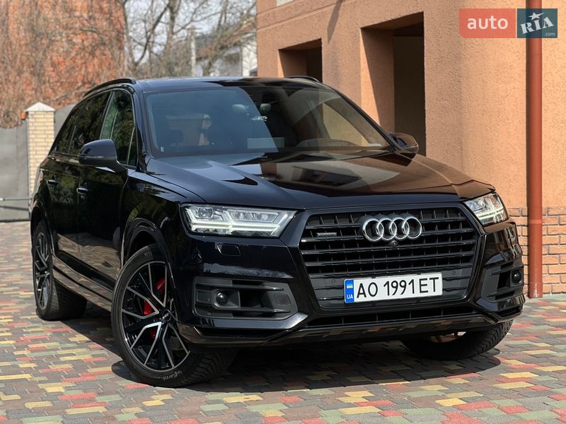 Позашляховик / Кросовер Audi Q7 2017 в Мукачевому